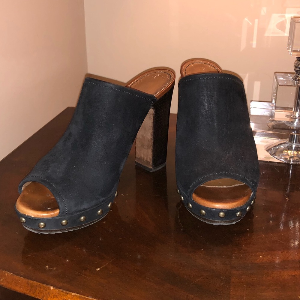WORN ONCE Donald J Pliner Clogs
